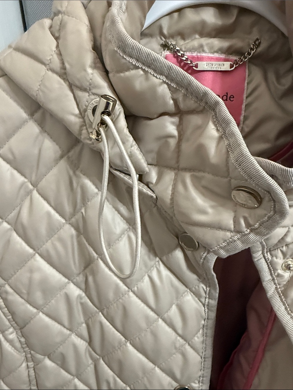 kate spade Quilted Cream Hooded Puffer Jacket - Picture 5 of 6